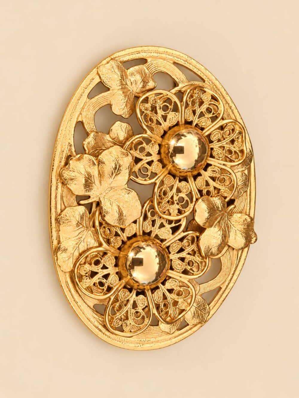 Vintage Gold Tone Floral Brooch Pin Large Oval Filigree Flower Statement Jewelry